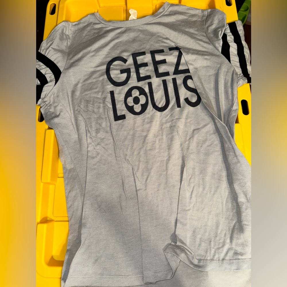 Shirt size XL I believe